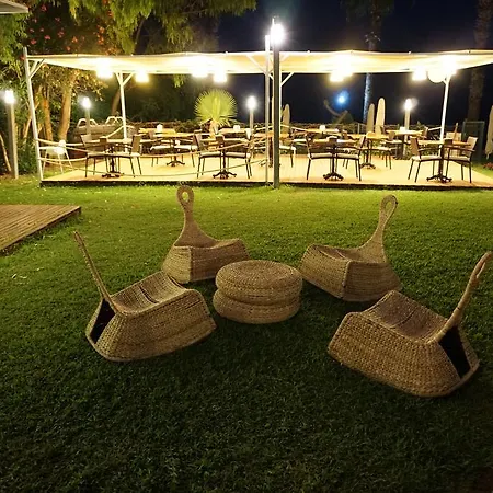 Royal Hotel